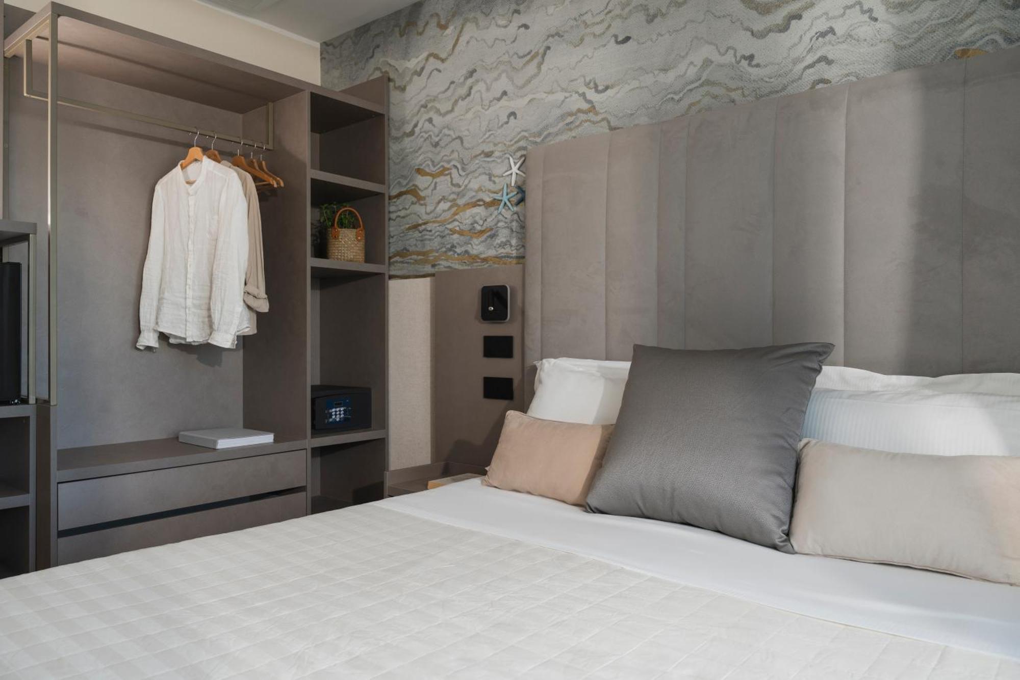 Hotel Ascot ริชชิโอเน ภายนอก รูปภาพ